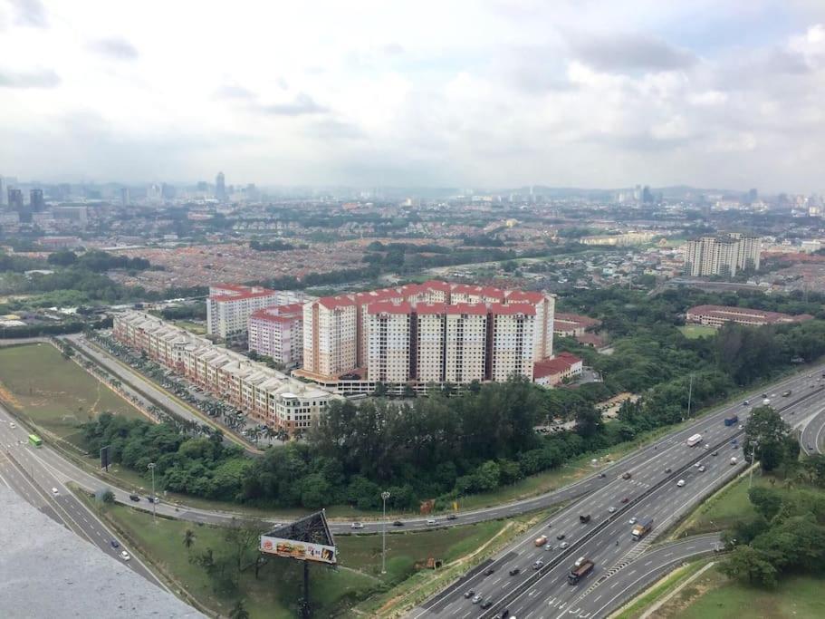 Tropicana Avenue B32-09, Petaling Jaya Ngoại thất bức ảnh